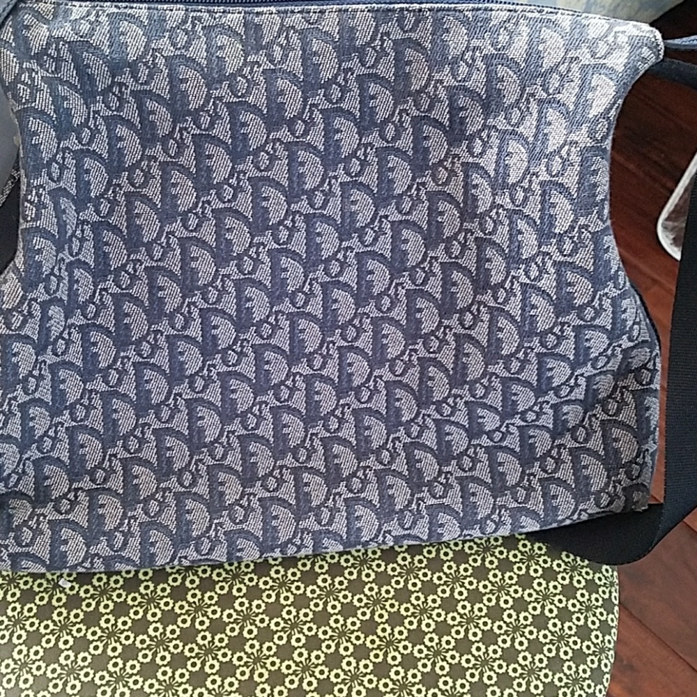 Christian Dior crossbody Trotter bag . Size medium